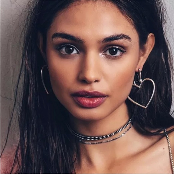 Jewelry - ✨Silver Double Heart Dangle Earrings✨